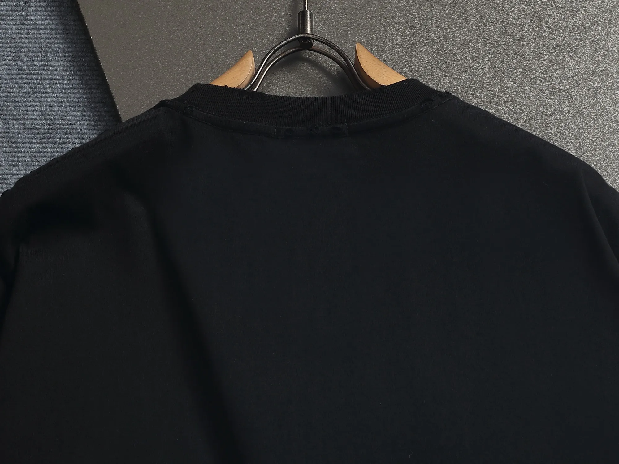 🥝Premium 🥝 𝗕𝗮𝗹𝗲𝗻𝗰𝗶𝗮𝗴/ # 26FW 。 . ZP 320g ， ， 。 。Classic LOGO . n ， 。 ， . Retro. ， OS . Same Style : Black White Size：S M L XL